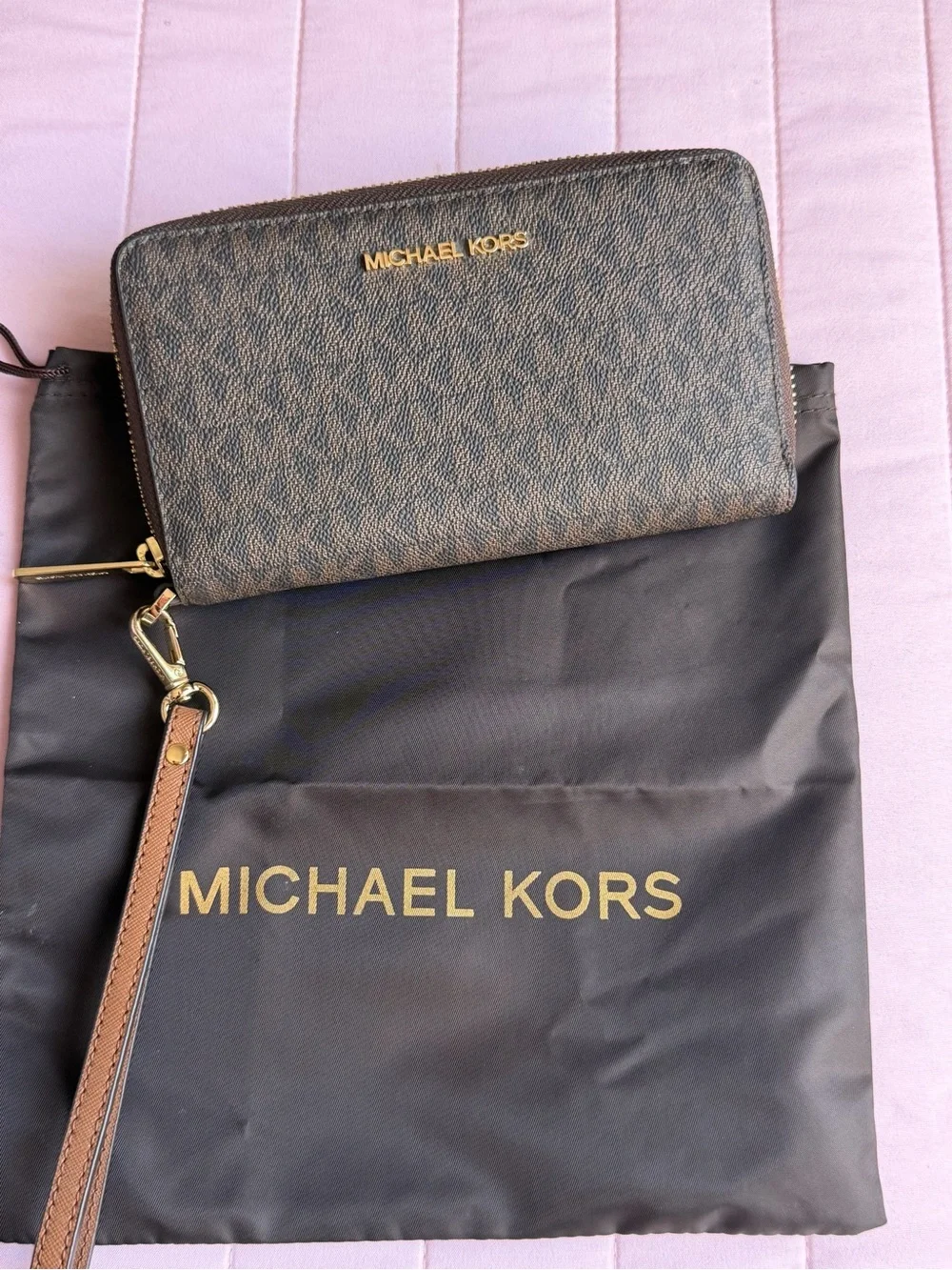 Michael Kors wallet